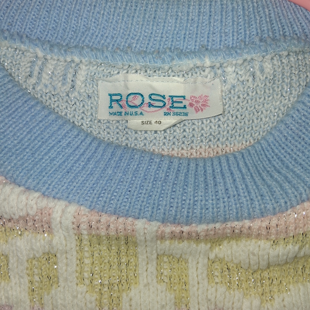 Vintage ROSE Sweater. With metallic details. - Picture 3 of 4